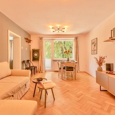 Castanilor 6 - Hip Industrial Apartment Close To City Centre Brasov Luaran gambar