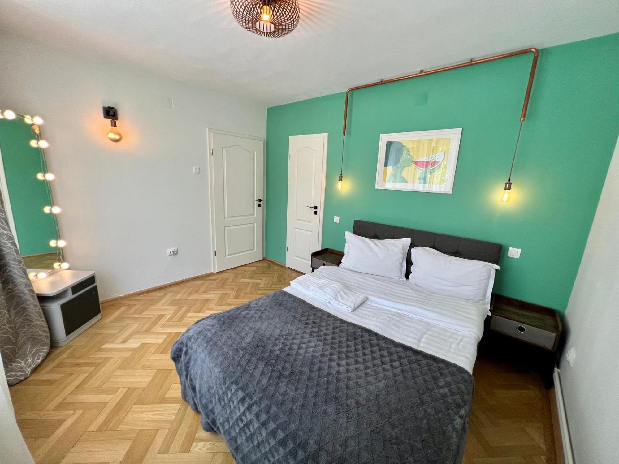 Castanilor 6 - Hip Industrial Apartment Close To City Centre Brasov Luaran gambar